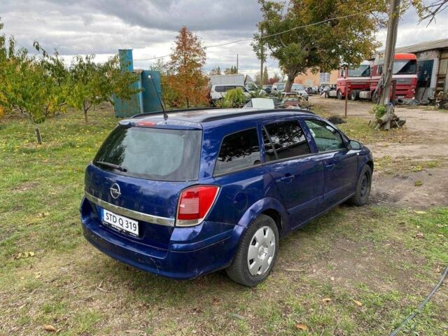 Синий Опель Астра, объемом двигателя 1.9 л и пробегом 300 тыс. км за 1800 $, фото 5 на Automoto.ua