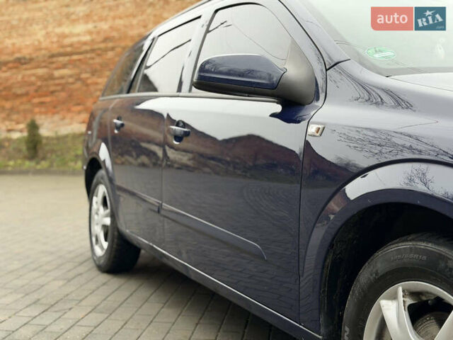 Синий Опель Астра, объемом двигателя 1.69 л и пробегом 268 тыс. км за 4599 $, фото 5 на Automoto.ua