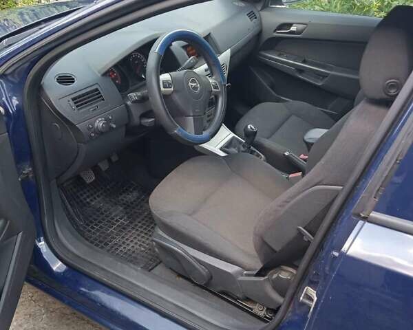 Синий Опель Астра, объемом двигателя 1.9 л и пробегом 239 тыс. км за 6800 $, фото 9 на Automoto.ua