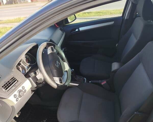 Синій Опель Астра, об'ємом двигуна 1.7 л та пробігом 206 тис. км за 5600 $, фото 1 на Automoto.ua