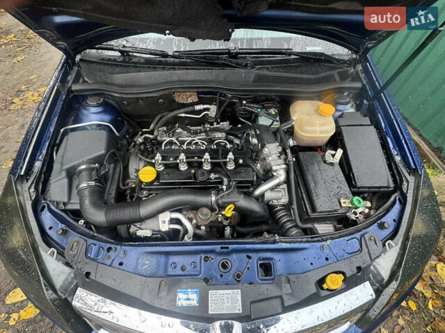 Опель Астра 2009 в Черкассах на Automoto.ua Синий Опель Астра, объемом двигателя 1.69 л и пробегом 250 тыс. км за 5000 $, фото 16 на Automoto.ua