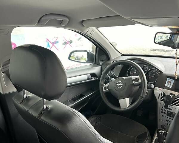 Синій Опель Астра, об'ємом двигуна 1.69 л та пробігом 288 тис. км за 5600 $, фото 1 на Automoto.ua