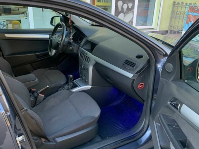 Синій Опель Астра, об'ємом двигуна 1.7 л та пробігом 360 тис. км за 5500 $, фото 5 на Automoto.ua