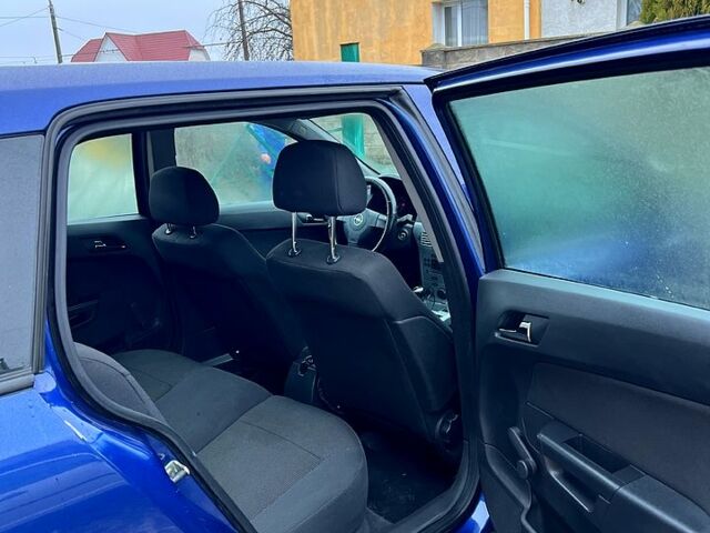 Синий Опель Астра, объемом двигателя 1.4 л и пробегом 205 тыс. км за 4500 $, фото 5 на Automoto.ua