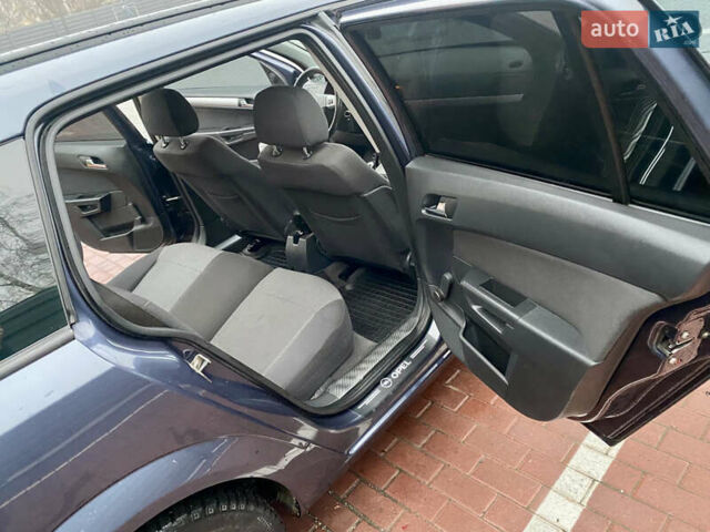 Синий Опель Астра, объемом двигателя 1.8 л и пробегом 194 тыс. км за 6900 $, фото 44 на Automoto.ua