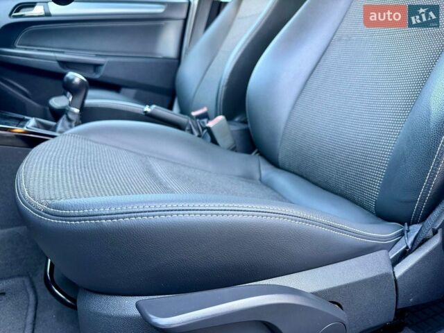 Синий Опель Астра, объемом двигателя 1.8 л и пробегом 185 тыс. км за 7500 $, фото 28 на Automoto.ua