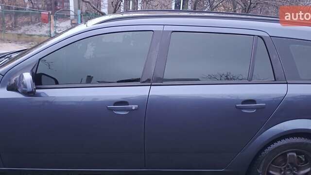 Синий Опель Астра, объемом двигателя 1.7 л и пробегом 273 тыс. км за 4800 $, фото 1 на Automoto.ua