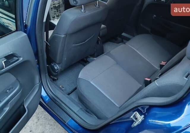 Опель Астра 2009 в Коломые на Automoto.ua Синий Опель Астра, объемом двигателя 1.7 л и пробегом 280 тыс. км за 5800 $, фото 1 на Automoto.ua