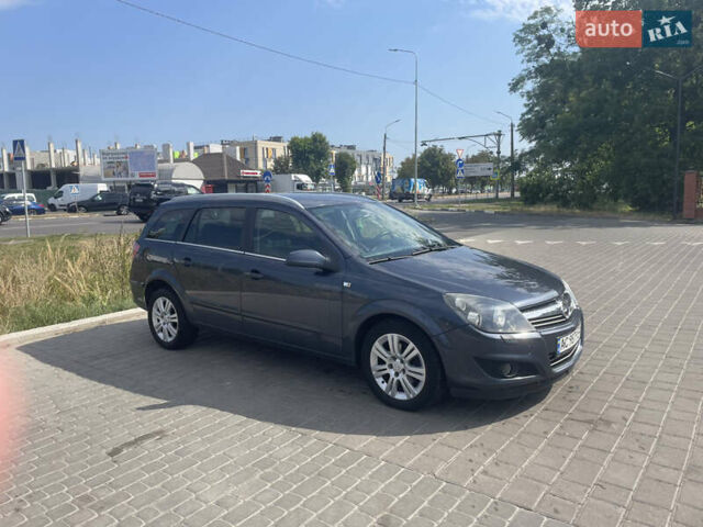 Синий Опель Астра, объемом двигателя 1.7 л и пробегом 220 тыс. км за 5900 $, фото 12 на Automoto.ua