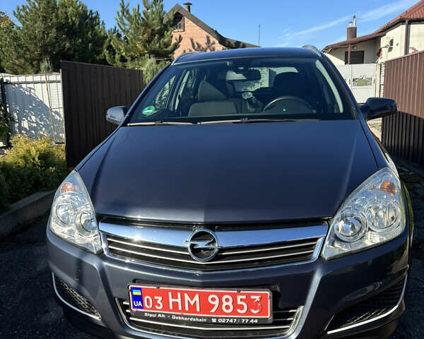 Синий Опель Астра, объемом двигателя 1.8 л и пробегом 209 тыс. км за 5800 $, фото 2 на Automoto.ua