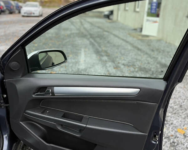 Опель Астра 2009 в Луцке на Automoto.ua Синий Опель Астра, объемом двигателя 1.8 л и пробегом 191 тыс. км за 6799 $, фото 98 на Automoto.ua