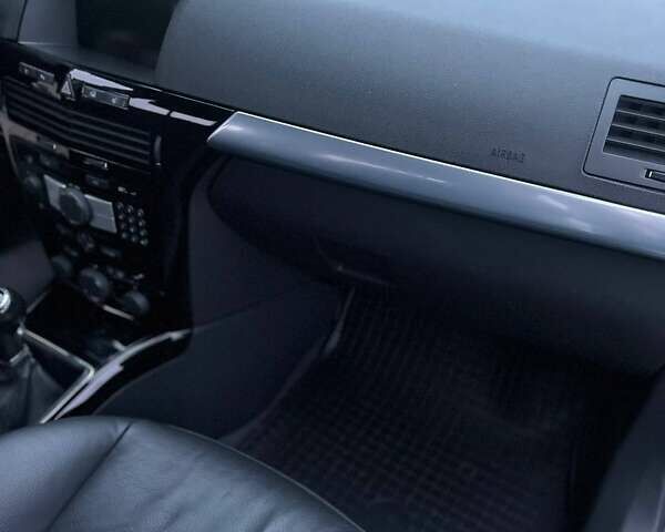 Синій Опель Астра, об'ємом двигуна 1.6 л та пробігом 197 тис. км за 6400 $, фото 19 на Automoto.ua