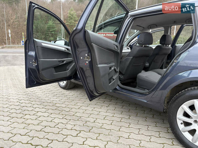 Синий Опель Астра, объемом двигателя 1.6 л и пробегом 284 тыс. км за 5250 $, фото 42 на Automoto.ua