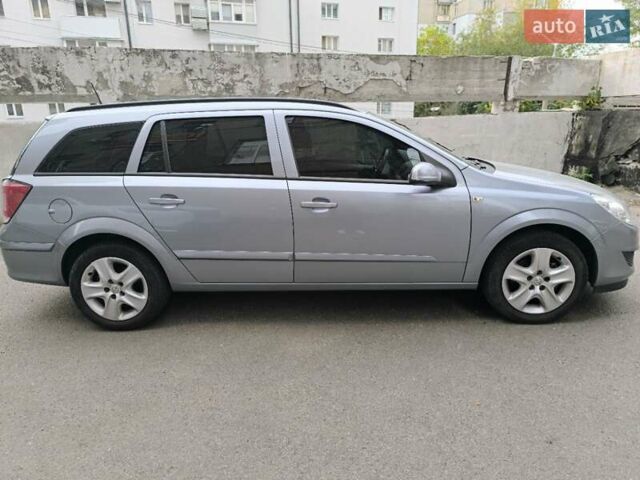 Синий Опель Астра, объемом двигателя 1.6 л и пробегом 210 тыс. км за 5300 $, фото 31 на Automoto.ua