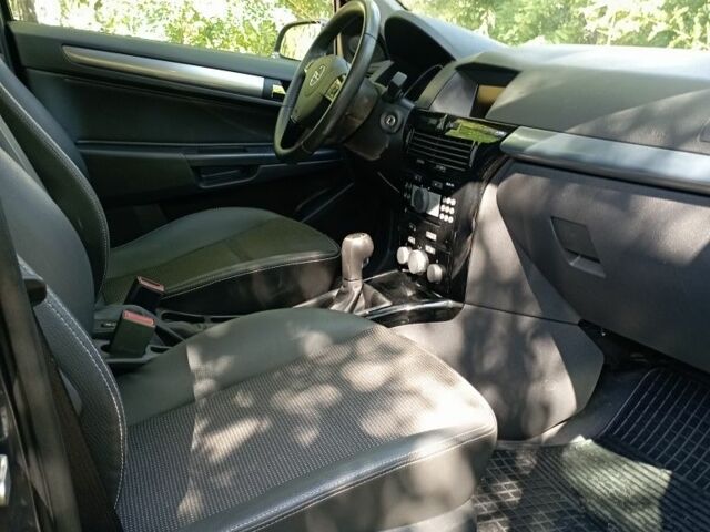 Синий Опель Астра, объемом двигателя 1.6 л и пробегом 222 тыс. км за 5200 $, фото 18 на Automoto.ua