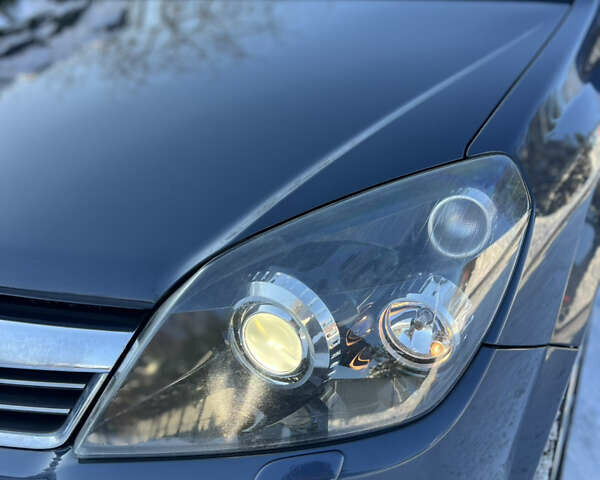 Синий Опель Астра, объемом двигателя 1.6 л и пробегом 229 тыс. км за 5900 $, фото 14 на Automoto.ua