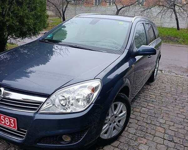 Синий Опель Астра, объемом двигателя 1.8 л и пробегом 260 тыс. км за 6700 $, фото 2 на Automoto.ua