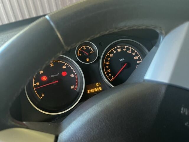 Опель Астра 2009 в Стрые на Automoto.ua Синий Опель Астра, объемом двигателя 1.7 л и пробегом 243 тыс. км за 5000 $, фото 6 на Automoto.ua