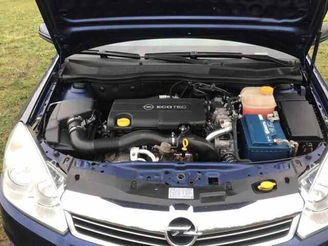 Синий Опель Астра, объемом двигателя 1.7 л и пробегом 262 тыс. км за 4999 $, фото 14 на Automoto.ua