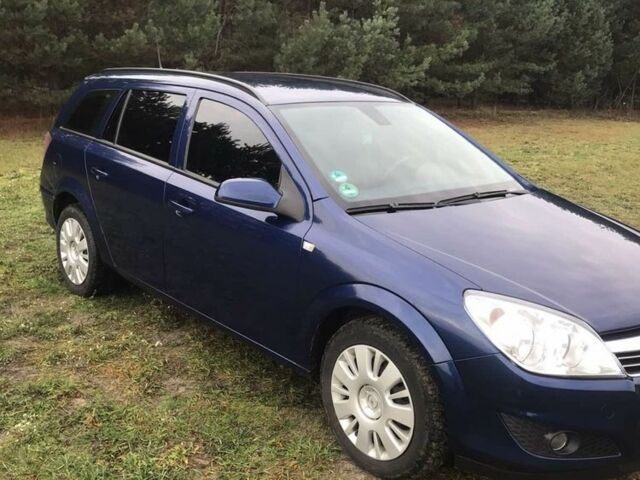 Синий Опель Астра, объемом двигателя 1.7 л и пробегом 262 тыс. км за 4999 $, фото 2 на Automoto.ua