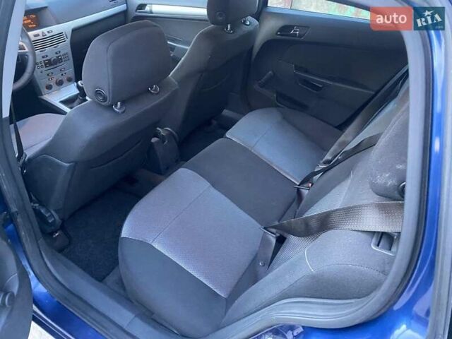 Синий Опель Астра, объемом двигателя 1.6 л и пробегом 255 тыс. км за 5200 $, фото 8 на Automoto.ua