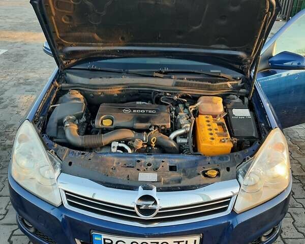 Синий Опель Астра, объемом двигателя 1.7 л и пробегом 250 тыс. км за 6000 $, фото 23 на Automoto.ua