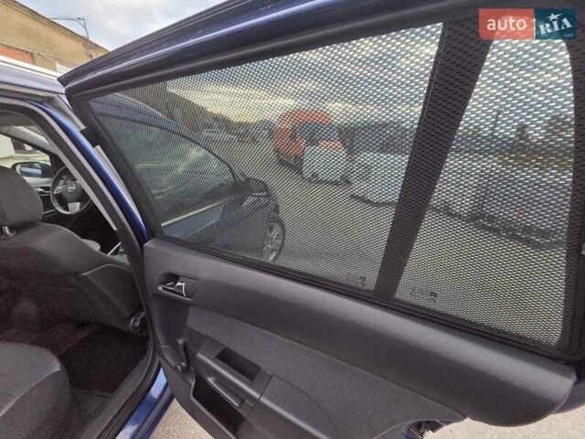 Опель Астра 2009 в Виннице на Automoto.ua Синий Опель Астра, объемом двигателя 1.6 л и пробегом 161 тыс. км за 6774 $, фото 9 на Automoto.ua