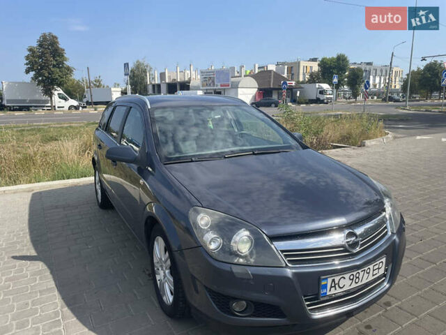 Синий Опель Астра, объемом двигателя 1.7 л и пробегом 220 тыс. км за 5900 $, фото 2 на Automoto.ua