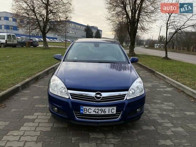 Синий Опель Астра, объемом двигателя 1.91 л и пробегом 240 тыс. км за 5000 $, фото 3 на Automoto.ua