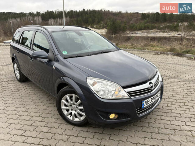 Синий Опель Астра, объемом двигателя 1.6 л и пробегом 284 тыс. км за 5250 $, фото 34 на Automoto.ua