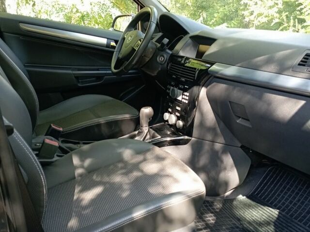 Синий Опель Астра, объемом двигателя 1.6 л и пробегом 222 тыс. км за 5200 $, фото 19 на Automoto.ua