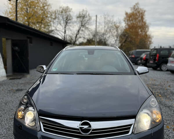 Опель Астра 2009 в Луцке на Automoto.ua Синий Опель Астра, объемом двигателя 1.8 л и пробегом 191 тыс. км за 6799 $, фото 4 на Automoto.ua