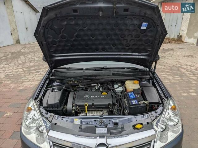 Синий Опель Астра, объемом двигателя 1.6 л и пробегом 233 тыс. км за 5300 $, фото 21 на Automoto.ua