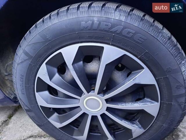 Синий Опель Астра, объемом двигателя 1.7 л и пробегом 250 тыс. км за 6000 $, фото 26 на Automoto.ua