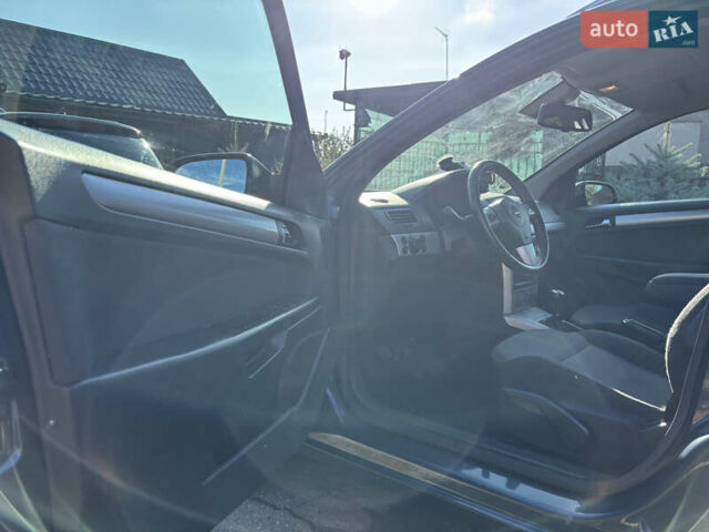 Синий Опель Астра, объемом двигателя 1.8 л и пробегом 209 тыс. км за 5800 $, фото 14 на Automoto.ua