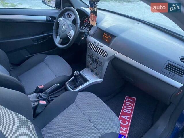 Синий Опель Астра, объемом двигателя 1.6 л и пробегом 255 тыс. км за 5200 $, фото 12 на Automoto.ua
