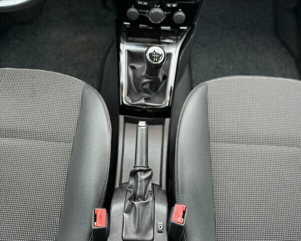 Опель Астра 2009 в Луцке на Automoto.ua Синий Опель Астра, объемом двигателя 1.8 л и пробегом 191 тыс. км за 6799 $, фото 111 на Automoto.ua