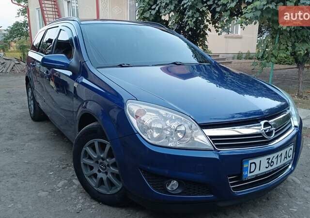 Опель Астра 2009 в Коломые на Automoto.ua Синий Опель Астра, объемом двигателя 1.7 л и пробегом 280 тыс. км за 5800 $, фото 5 на Automoto.ua