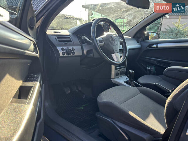 Синий Опель Астра, объемом двигателя 1.8 л и пробегом 209 тыс. км за 5800 $, фото 26 на Automoto.ua