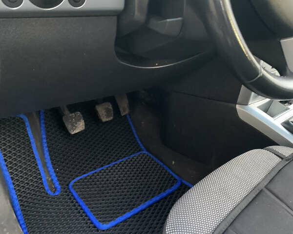 Синий Опель Астра, объемом двигателя 1.7 л и пробегом 216 тыс. км за 5500 $, фото 8 на Automoto.ua