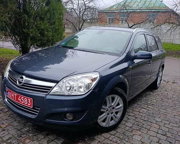 Синий Опель Астра, объемом двигателя 1.8 л и пробегом 260 тыс. км за 6700 $, фото 26 на Automoto.ua