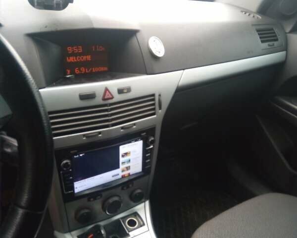 Синий Опель Астра, объемом двигателя 1.7 л и пробегом 244 тыс. км за 4800 $, фото 16 на Automoto.ua