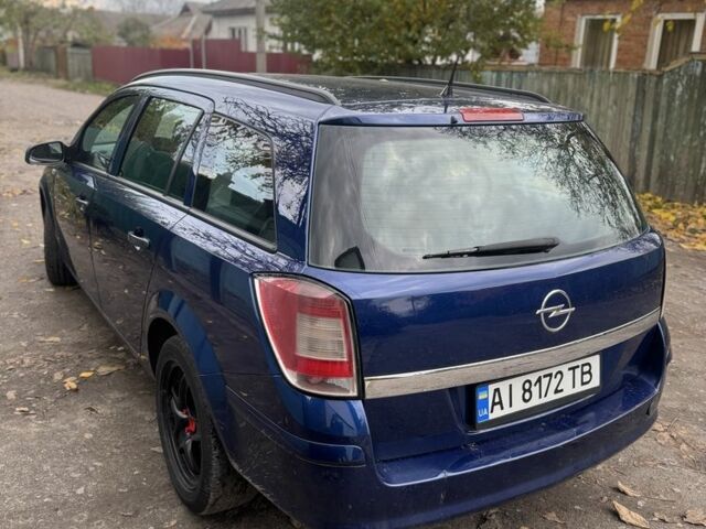 Опель Астра 2009 в Черкассах на Automoto.ua Синий Опель Астра, объемом двигателя 1.7 л и пробегом 240 тыс. км за 5000 $, фото 5 на Automoto.ua