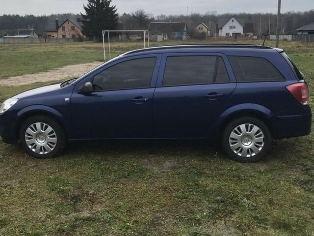 Синий Опель Астра, объемом двигателя 1.7 л и пробегом 262 тыс. км за 4999 $, фото 4 на Automoto.ua