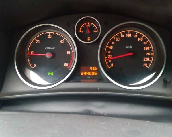 Синий Опель Астра, объемом двигателя 1.7 л и пробегом 244 тыс. км за 4800 $, фото 1 на Automoto.ua