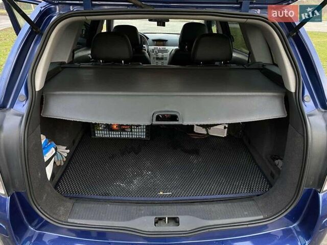 Синий Опель Астра, объемом двигателя 1.91 л и пробегом 240 тыс. км за 5000 $, фото 7 на Automoto.ua