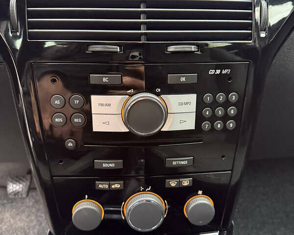 Опель Астра 2009 в Луцке на Automoto.ua Синий Опель Астра, объемом двигателя 1.8 л и пробегом 191 тыс. км за 6799 $, фото 130 на Automoto.ua