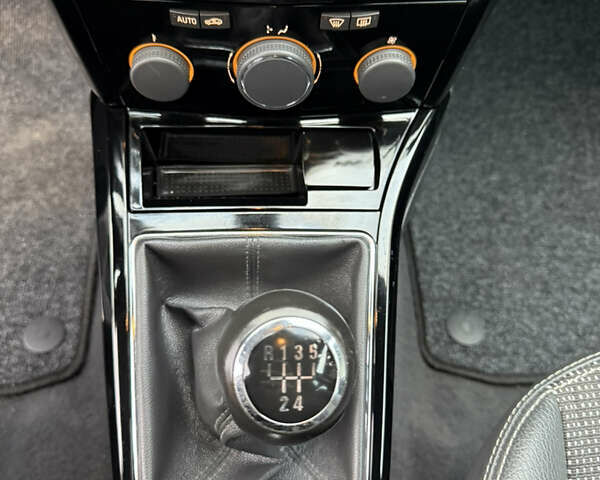 Опель Астра 2009 в Луцке на Automoto.ua Синий Опель Астра, объемом двигателя 1.8 л и пробегом 191 тыс. км за 6799 $, фото 129 на Automoto.ua