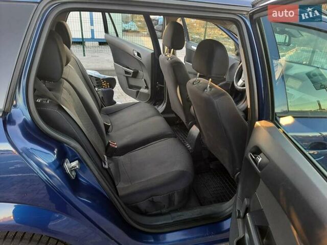 Синий Опель Астра, объемом двигателя 1.7 л и пробегом 250 тыс. км за 6000 $, фото 4 на Automoto.ua