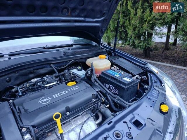 Синий Опель Астра, объемом двигателя 1.8 л и пробегом 260 тыс. км за 6700 $, фото 55 на Automoto.ua